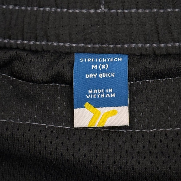 Boys Old Navy Basketball Youth Medium 8 Shorts Athletic Black Gray Active NWT - Picture 8 of 9